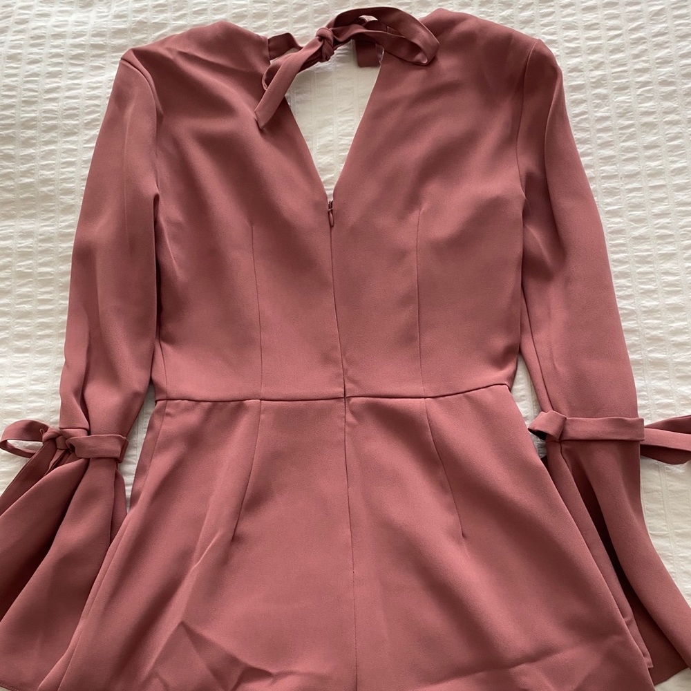 TOPSHOP BELL SLEEVE ROMPER - ROSE - Picture 2 of 3